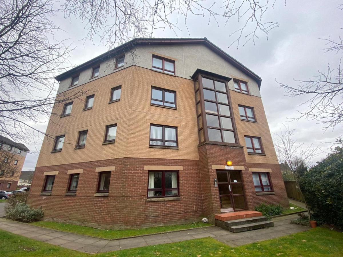 Beautiful 3 Bedroom Apt, Mins From Glasgow Airport, M8 & Sec Paisley Buitenkant foto
